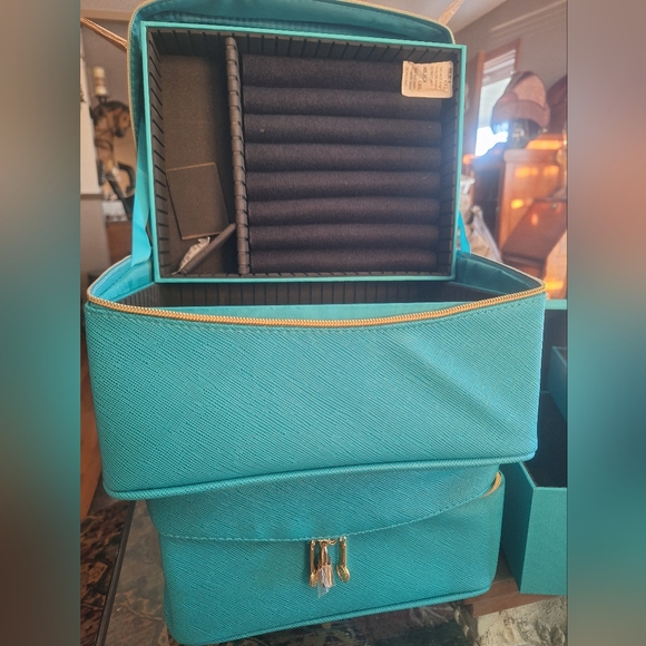 Teal Women's Bag with Gold Accents - Picture 4 of 12
